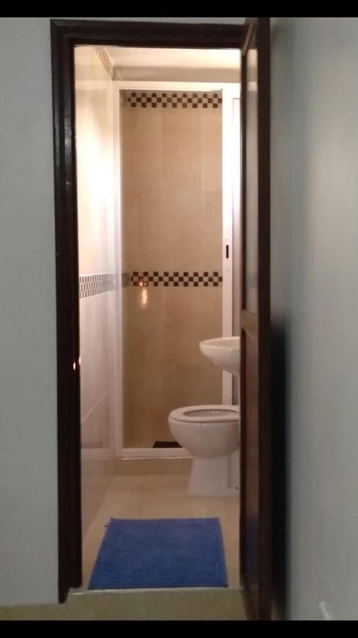 Riad לאראש מראה חיצוני תמונה