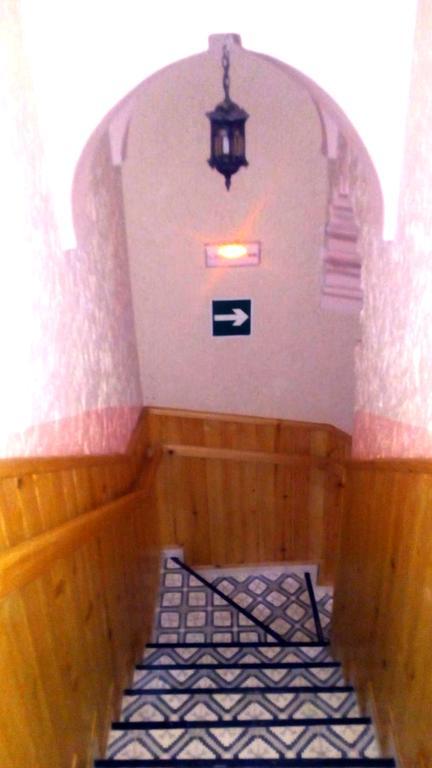 Riad לאראש מראה חיצוני תמונה
