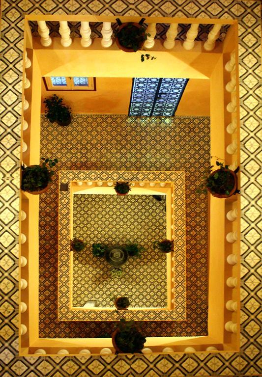 Riad לאראש מראה חיצוני תמונה