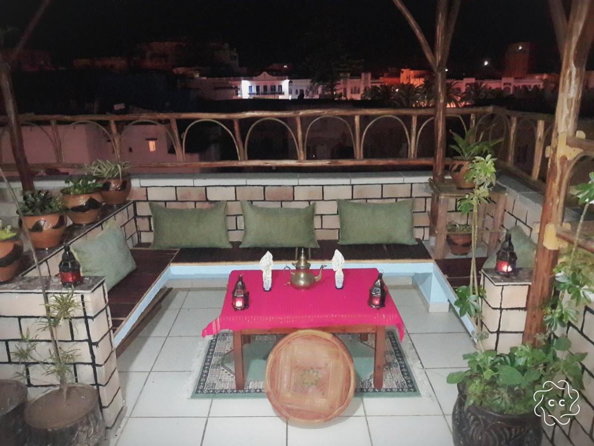 Riad לאראש מראה חיצוני תמונה